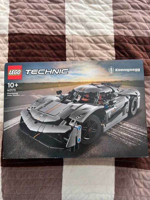 Lego tehnic Hipermasina Koenigsegg Jesko Absolut 801 piese