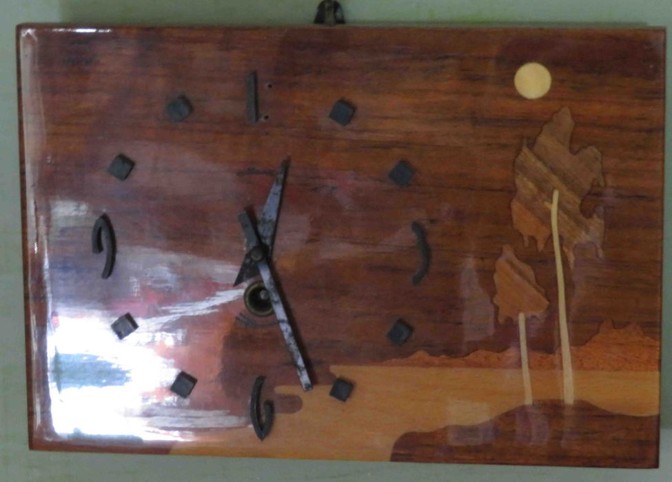 Часы настенные механические советские разные