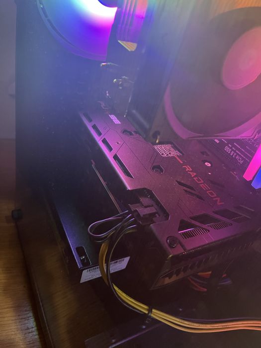 Геймърски компютър на (Два месеца)