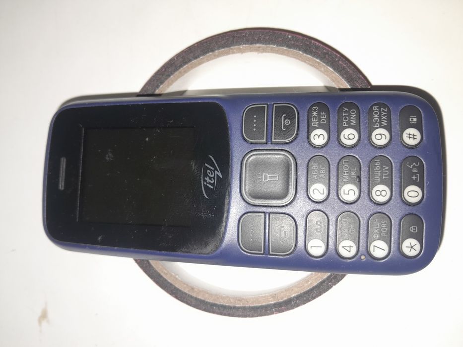 Простой сотка iTel