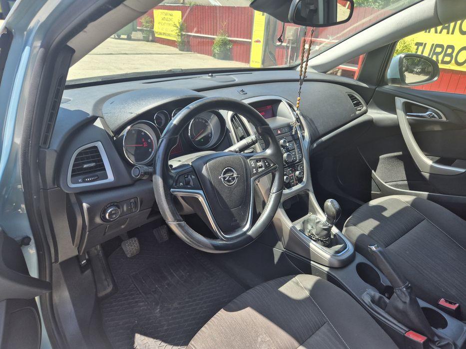 OPEL Astra 2011 — imagine 5