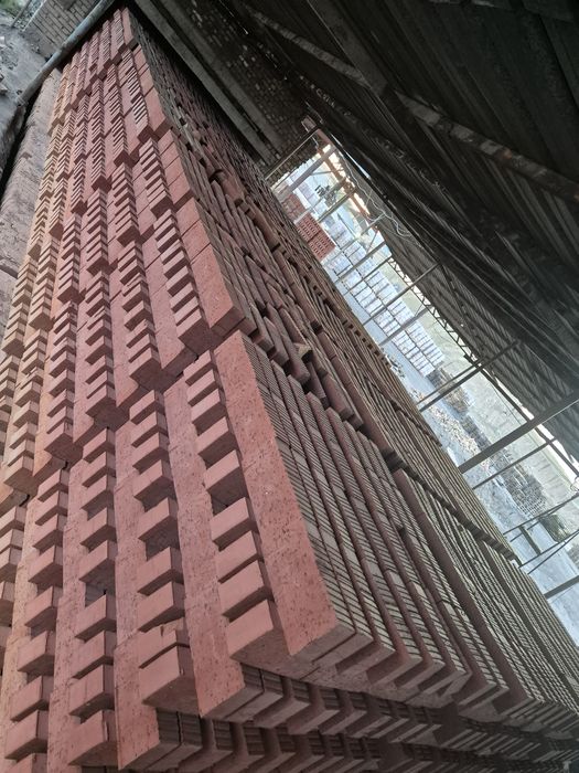 Кирпич жженый для строительства