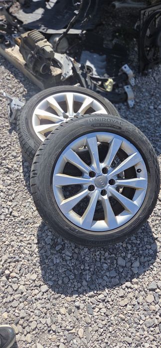 Комплект джанти със зимни гуми Audi a4 B8, 17 ки