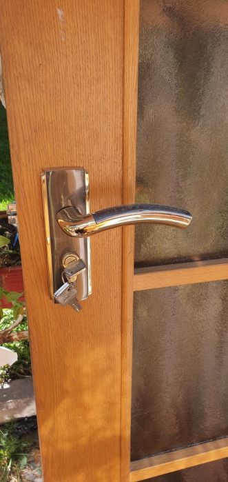 Межкомнатная дверь