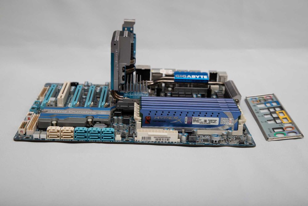Kit I7 watercooling NZXT Z63 LCD 280 MM 24 GB RAM 4 x 256 GB SSD