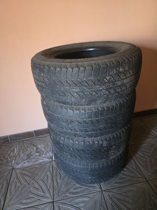 Резина летняя  на джип