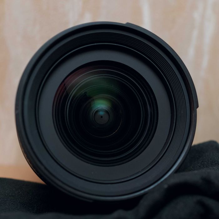 Объектив Nikon FX 18-35mm