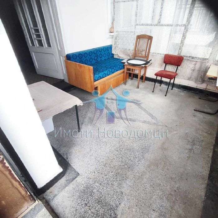 Продава се етаж от тухлена кооперация в гр.Шумен, кв. Добруджански