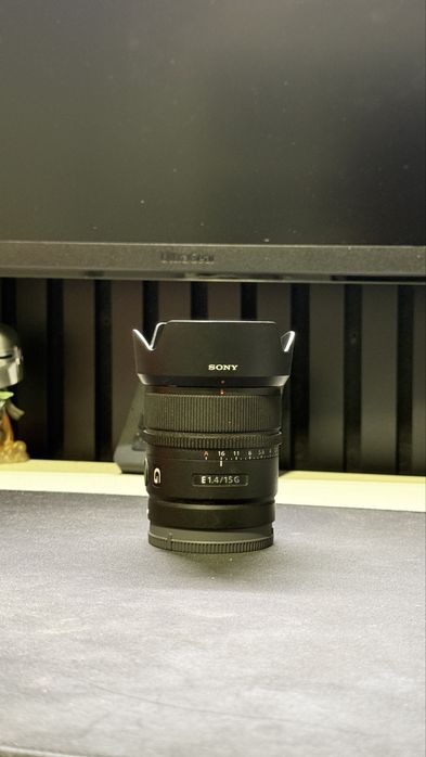 Obiectiv Sony E mount 15mm F1.4