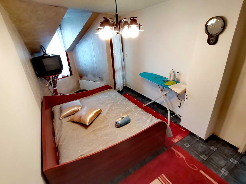 Дава се под наем Двустаен апартамент в Бургас, Възраждане - 65 кв.м за 204 € - Снимка #5