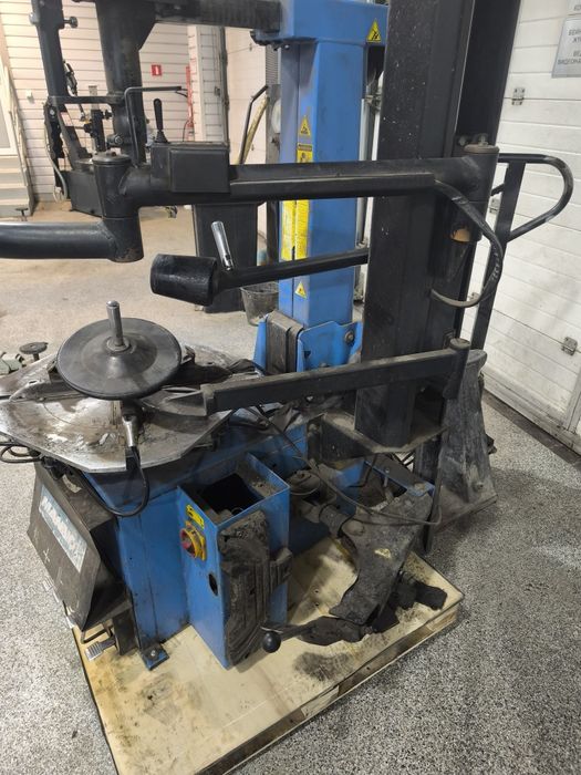 Аппарат для шиномонтажа