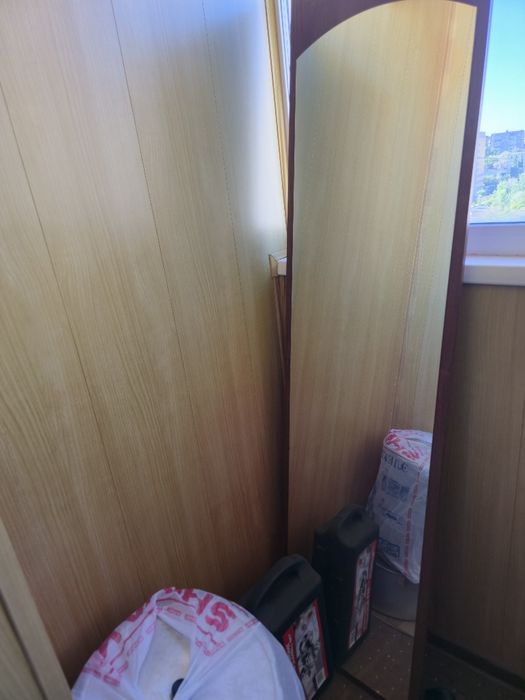 Продам зеркало с панелью
