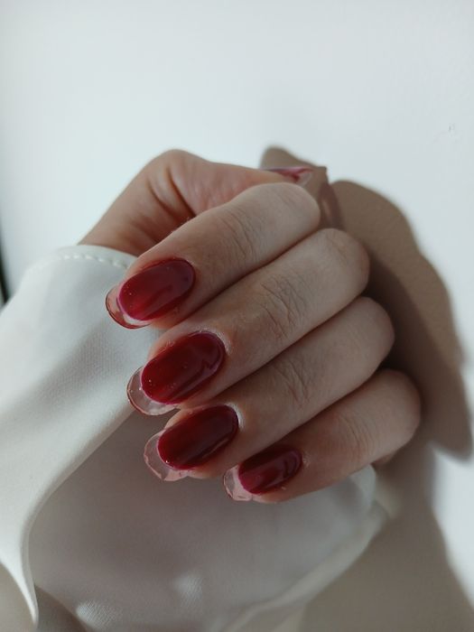 Unghii cu gel si oja semipermanenta