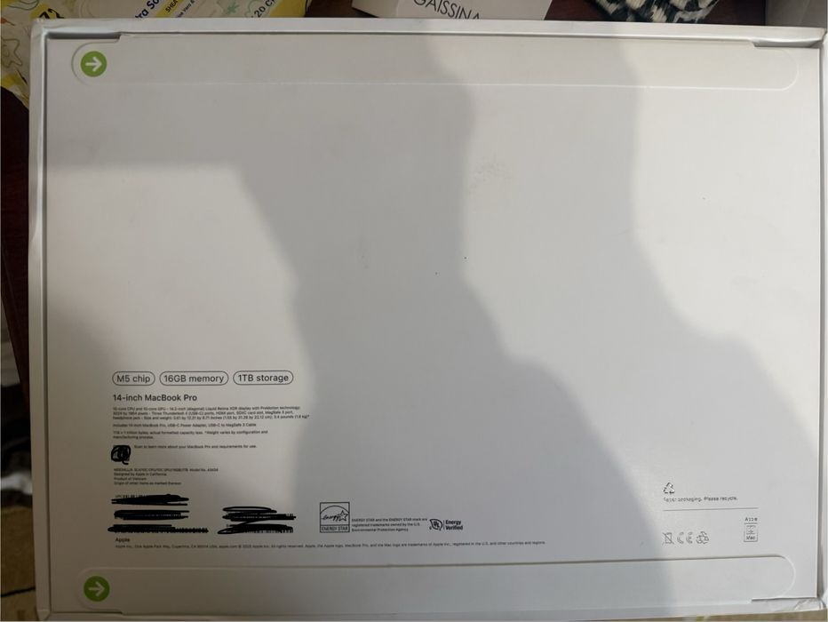 Macbook Pro 14, M5, 1TB