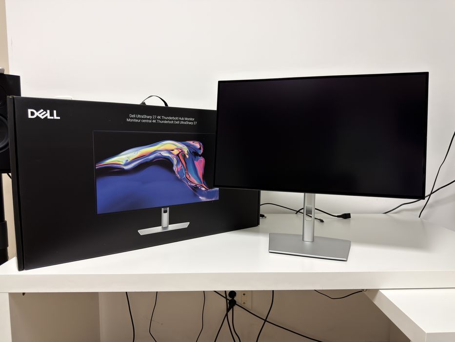 Монитор Dell Ultrasharp 27 U2725QE