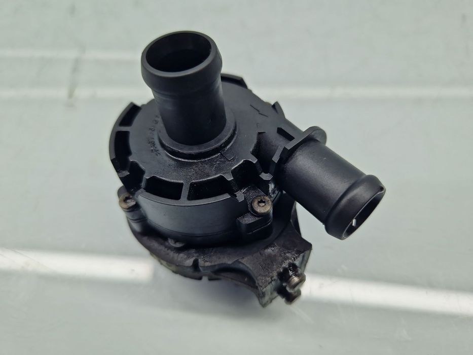 Pompa recirculare apa Skoda Octavia 3 (5E3) [Fabr 2012-2020] 5G0965567