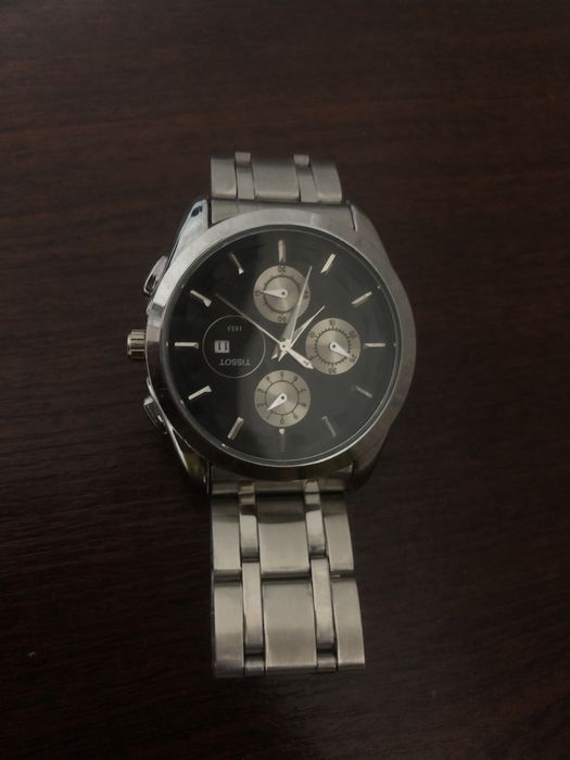 Часы кварцевы