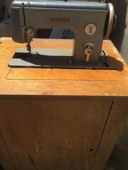 Швейная машинка