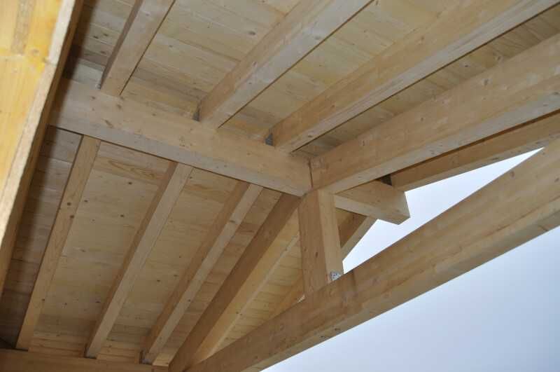 Casa din structura de lemn