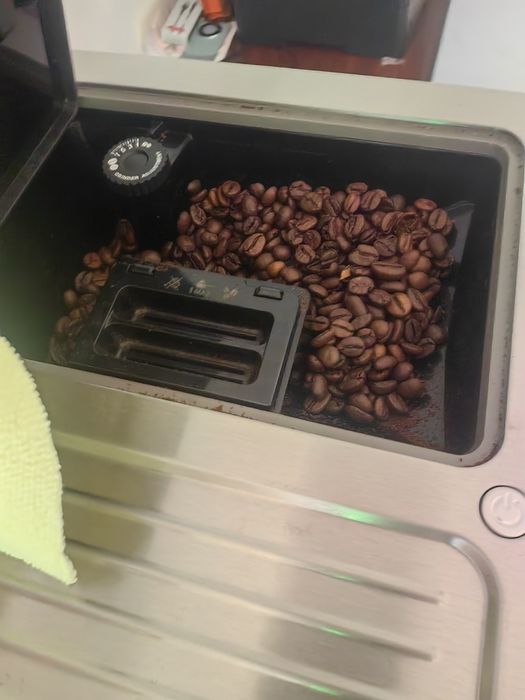 expresor Delonghi primadonna elite stare excelenta