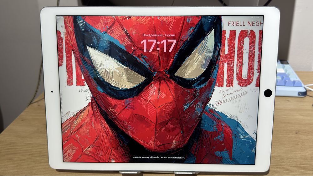 Ipad pro 1gen 12,9 с подержкой sim.128gb память