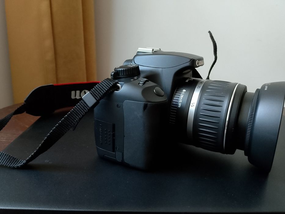 Canon EOS 1000D / camera/