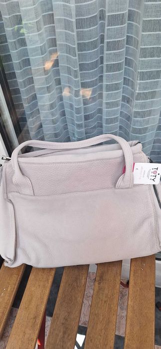 Vand 3 genti de piele