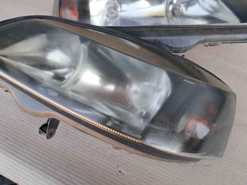 Opel Astra G, Astra Bertone, set faruri originale din dezmembrari