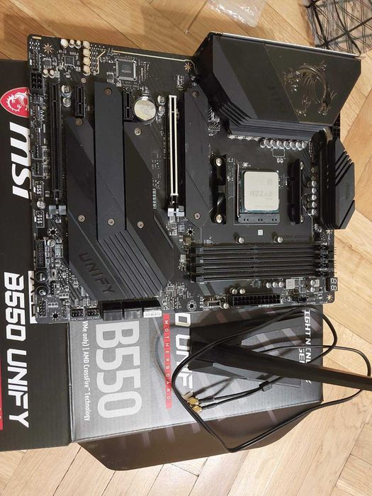 AMD Ryzen 7 5800X + MSI MEG B550 UNIFY Wi-Fi