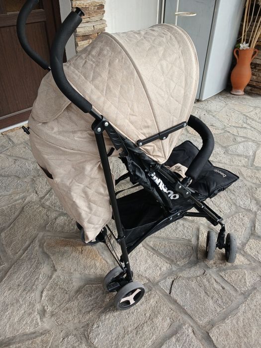 Лятна бебешка количка.