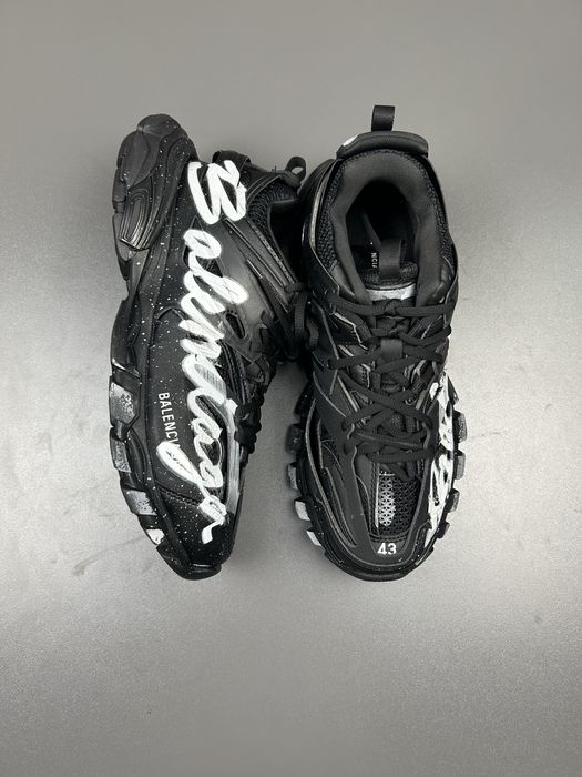 Balenciaga Track