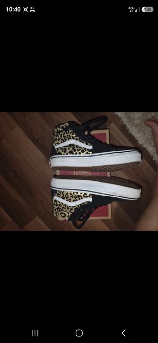 Teniși Vans of the wall