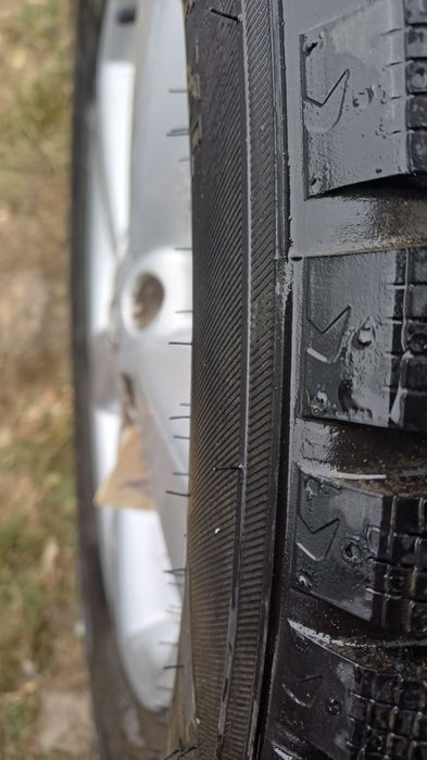 Продам резину 225/60 R17