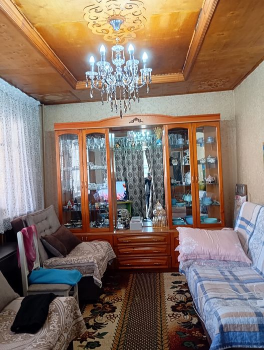 7.5 сотих 6 хона сот.ди,Бектемир,9-ка,фасад 20 м,1 сотихи =22 000 у.е