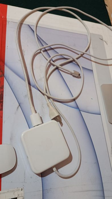 iMac sotiladi m1chip xotira 16/1tb