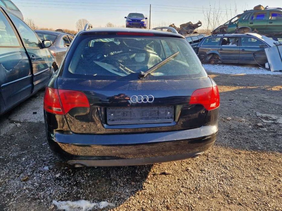 Audi A4 Avant 2.5 tdi 163кс р за части