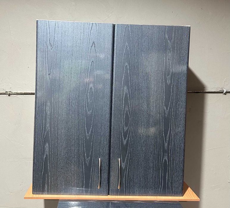 Dulap Suspendat cu 2 usi si scurgator de vase; Corp solid de perete