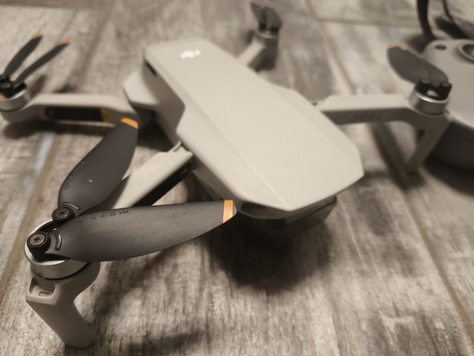 Продается дрон dji mini 2 полный комплект