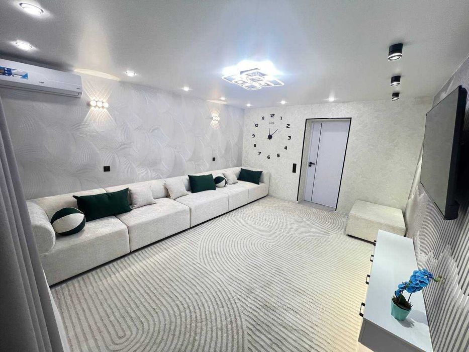 Своя Метро Чиланзар 3*4/3/4 Кирпичный дом   70 м²   93000  у, е.