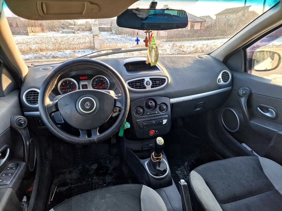 Vand Renault Clio 3 agreat scoala soferi .5 dci