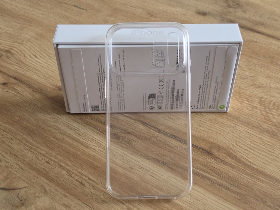 iPhone 17 Pro 256GB Silver + подарък кейс