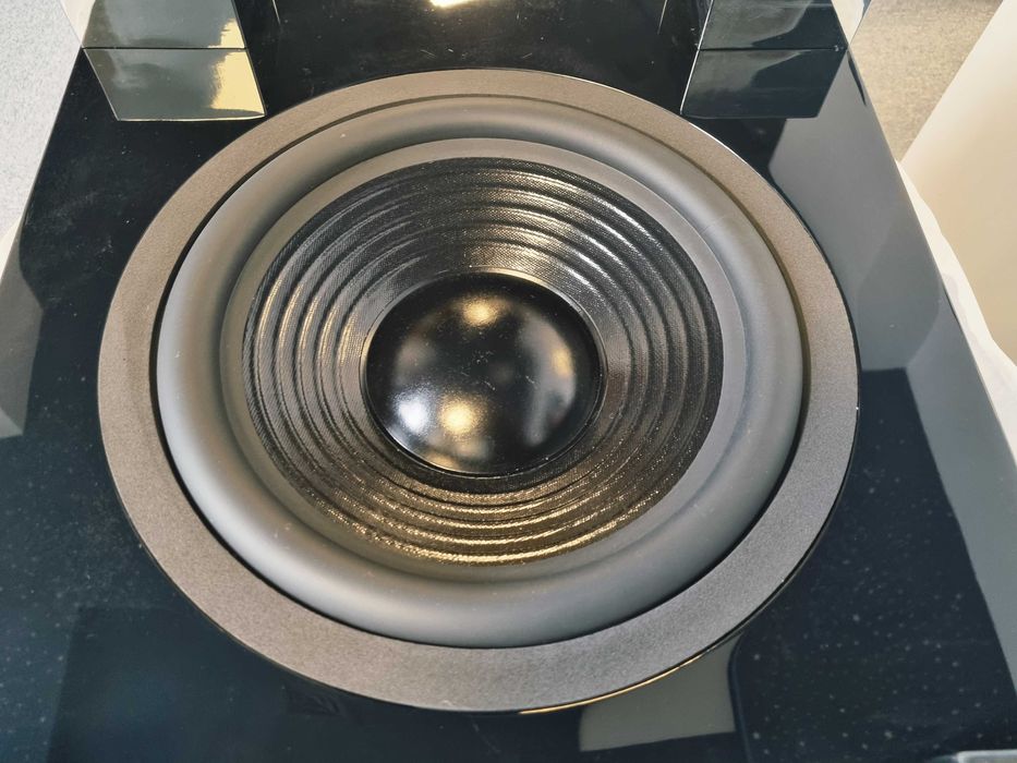 Subwoofer HighEnd Quadral Qube Orkus DSP, difuzor 32cm, 600W reali