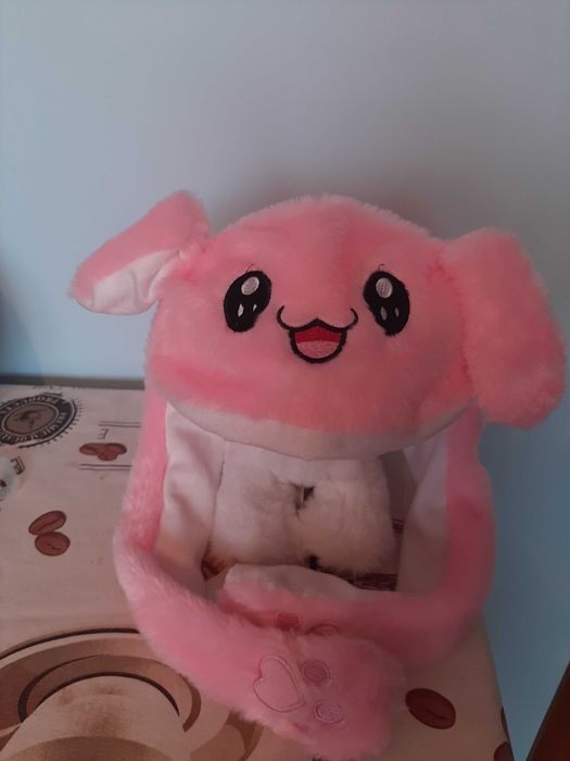 Детска шапка Заек с подвижни уши - розова