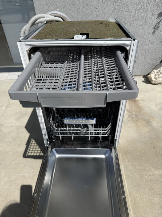 Съдомиялна за вграждане Bosch 45 см