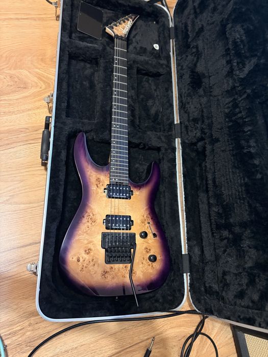 Chitara Jackson Pro series Dk2P-Purple Sunset