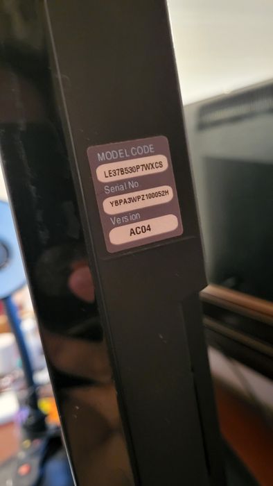 SAMSUNG телевизор 107 диагональ