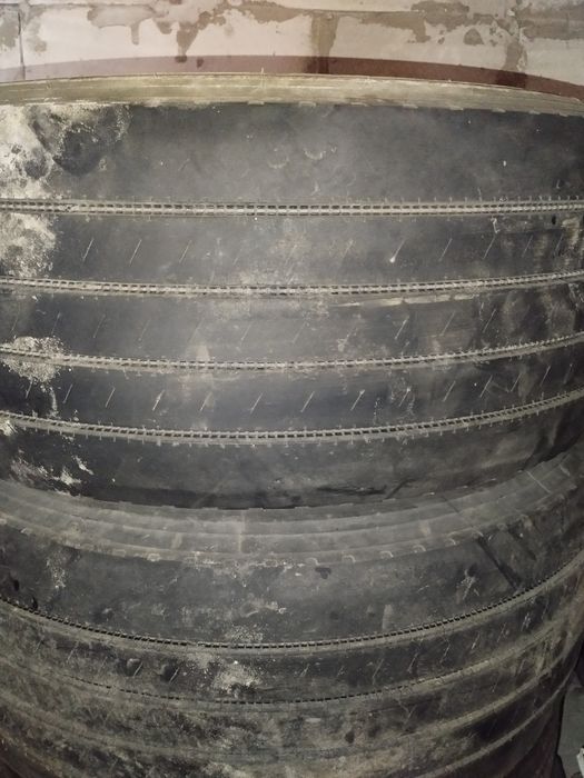 Продам грузовой шины