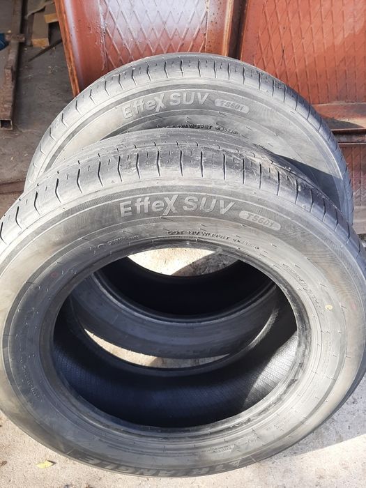 Продам шины 235/65/17 трианжела