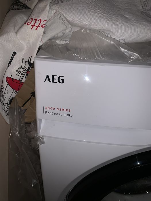 пералня AEG чисто нова