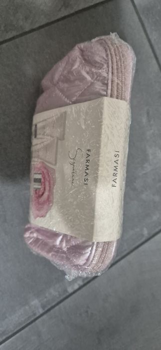 Set cadou Signature Farmasi